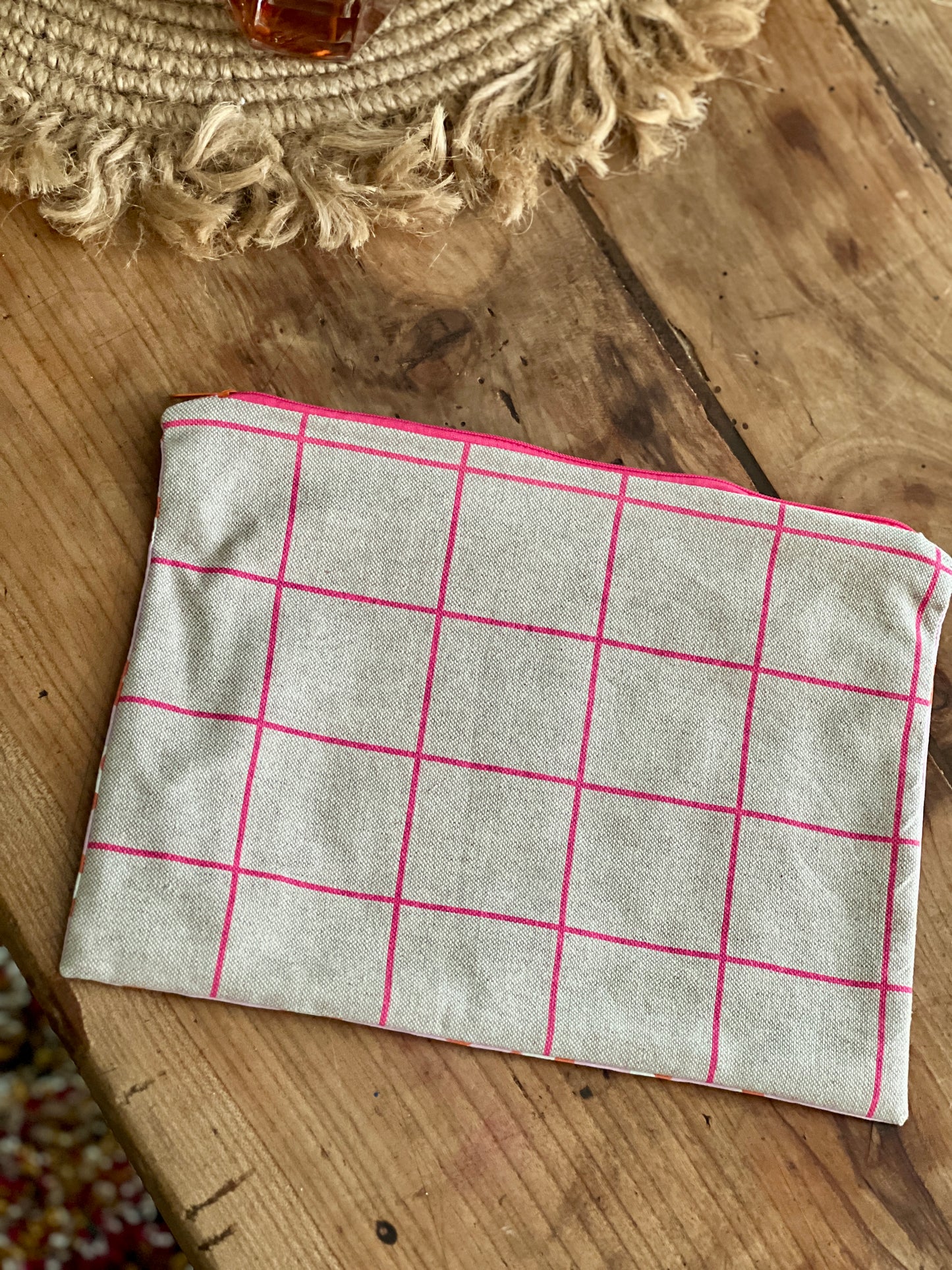 Grande Pochette Louisette – Coloris rose, léopard et carreaux, pratique et lavable en machine