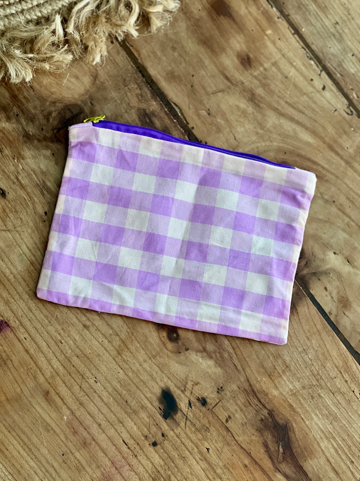 Petite trousse Louisette – Pochette artisanale rose fuchsia & vichy violet