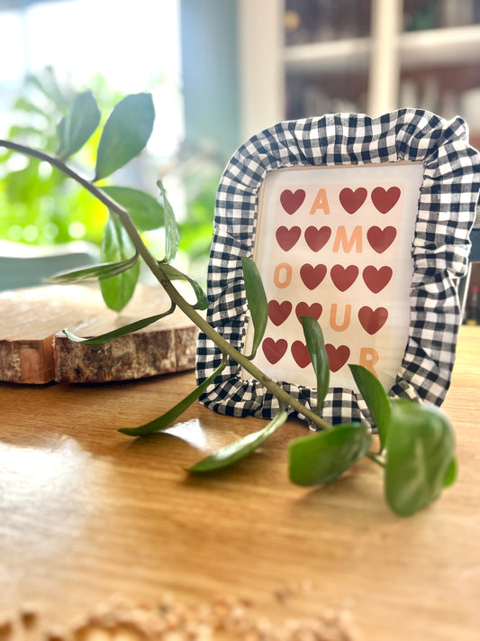 Cadre photo à froufrou – Vichy noir et blanc, artisanal & modulable