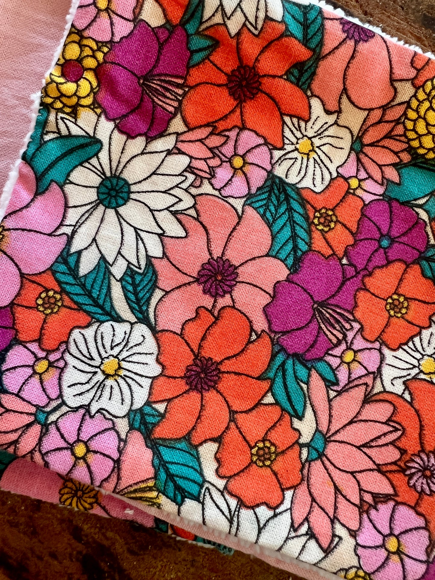 Lot de lingettes XL – Motifs fleuris roses et orangés, lavables en machine à 40 °C