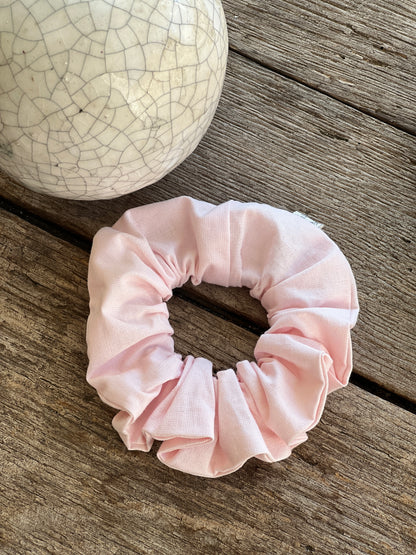 Chouchou Uni pour Cheveux – Accessoire Coloré, Confortable et Tendance