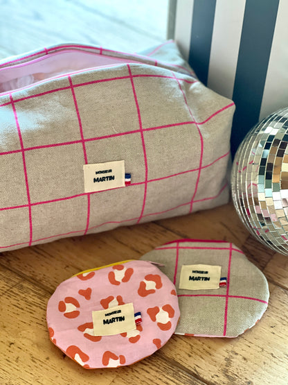 Trousse Billie – Grande trousse rectangulaire en lin à carreaux rose