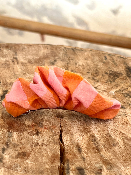 🍑 Barrette à Clip Vichy Rose Orangé – Douceur & Style Rétro
