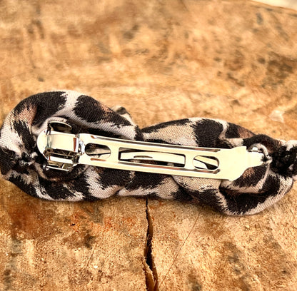 🐆 Barrette à Clip Léopard – Élégance Sauvage & Style Assuré